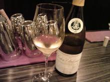 飲んではハイに 醒めては灰に   　　 =ワインやカクテル、ウイスキーで充実した生活を=-コルトン・シャルルマーニュ